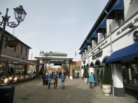 Roermond : Designer Outlet Center